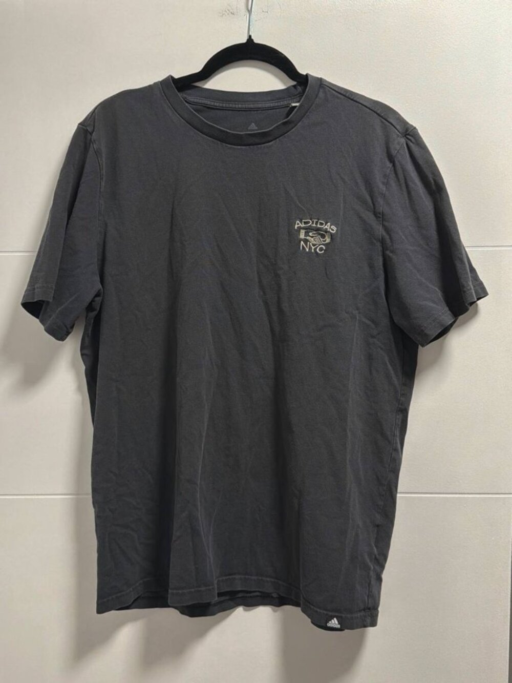 Adidas T-Shirt | Men's (Size L) | Barely Worn